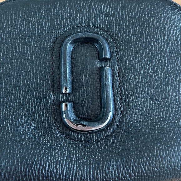 Marc Jacobs Shutter Crossbody - Picture 5 of 8